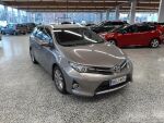 Toyota Auris 2015 Ruskea (beige)