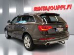 Audi Q7 2012 Ruskea (beige)