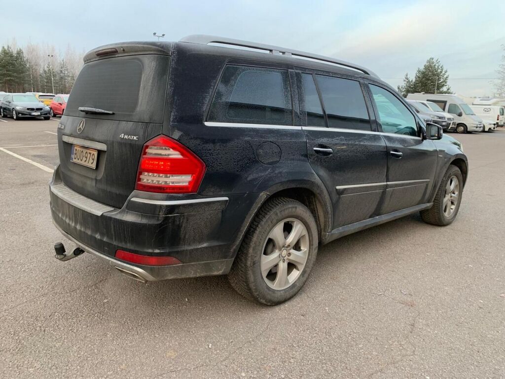 Mercedes-Benz GL 2011 Musta