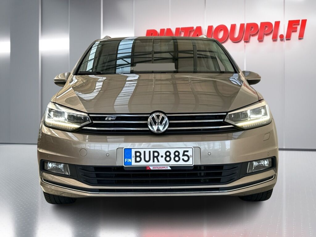 Volkswagen Touran 2017 Ruskea (beige)