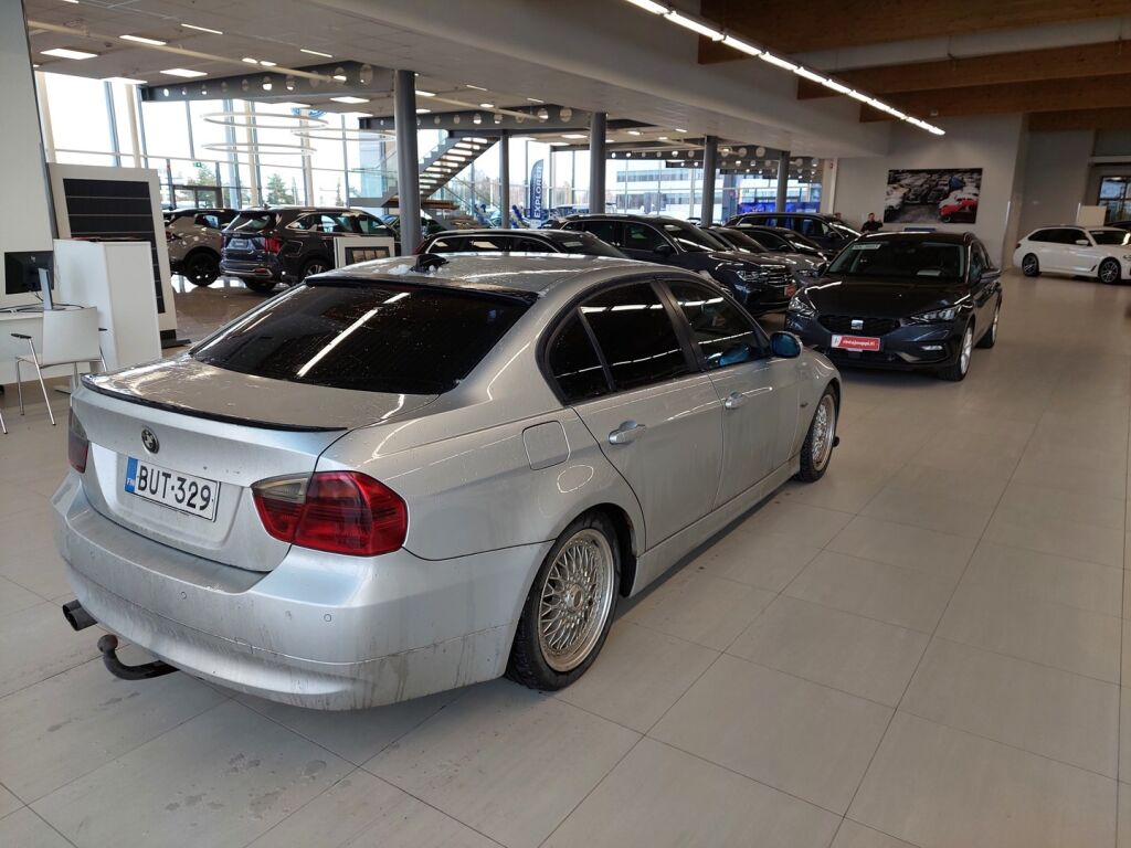 BMW 325 2005 Harmaa