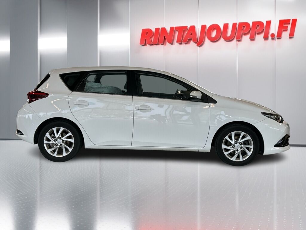 Toyota Auris 2017 Valkoinen