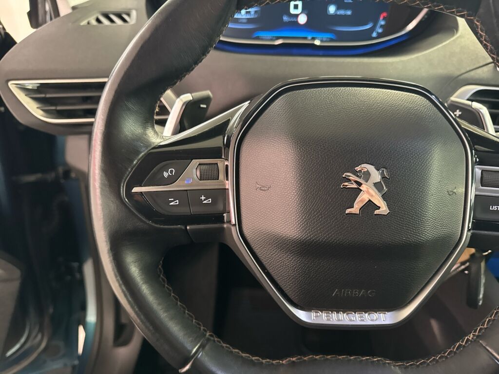 Peugeot 5008 2018 Harmaa