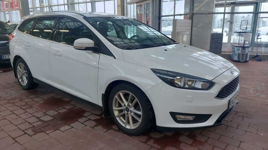 Ford Focus 2018 Valkoinen