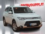 Mitsubishi Outlander PHEV 2015 Valkoinen