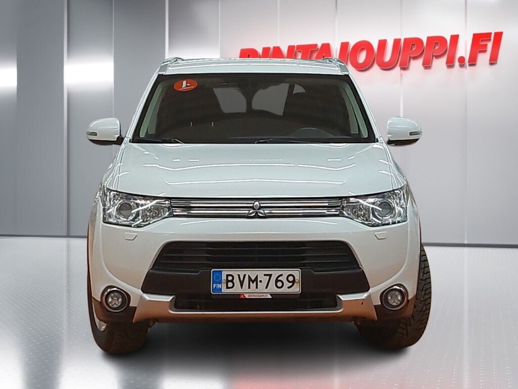 Mitsubishi Outlander PHEV 2015 Valkoinen