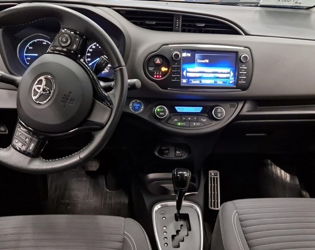 Toyota Yaris 2019 Valkoinen