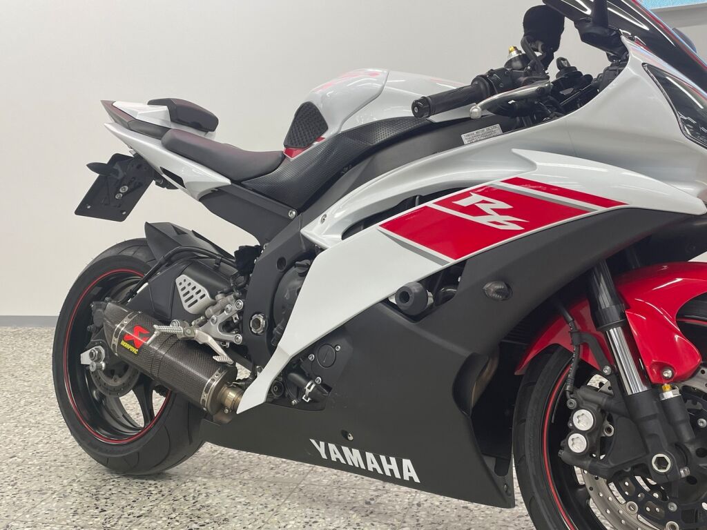 Yamaha YZF-R6 2008 Valkoinen