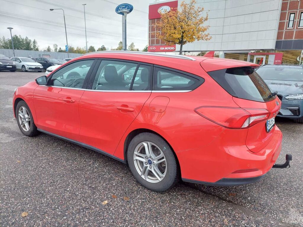 Ford Focus 2019 Punainen