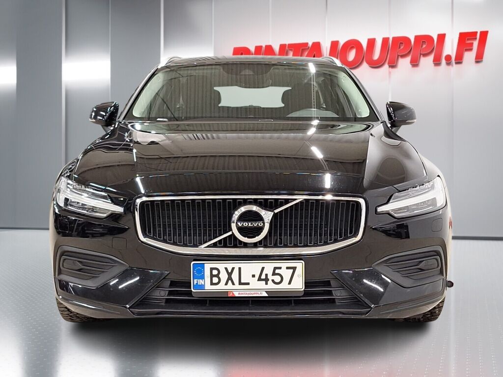 Volvo V60 2019 Musta