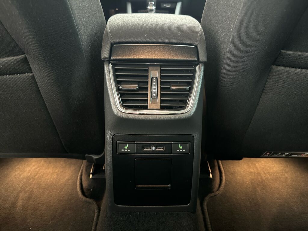 Skoda Octavia 2019 Harmaa