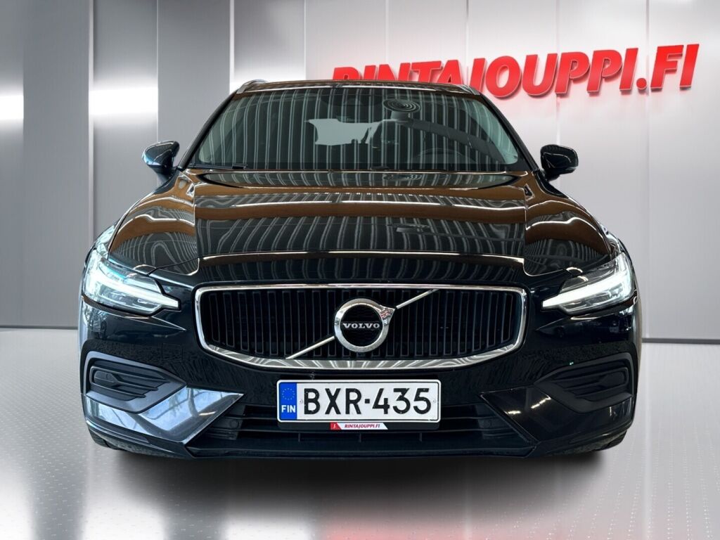 Volvo V60 2019 Musta