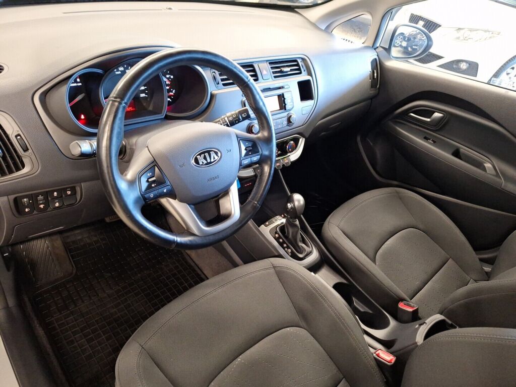 Kia Rio 2014 Hopea