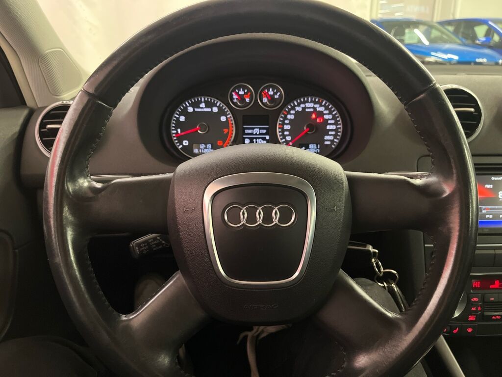 Audi A3 2012 Punainen