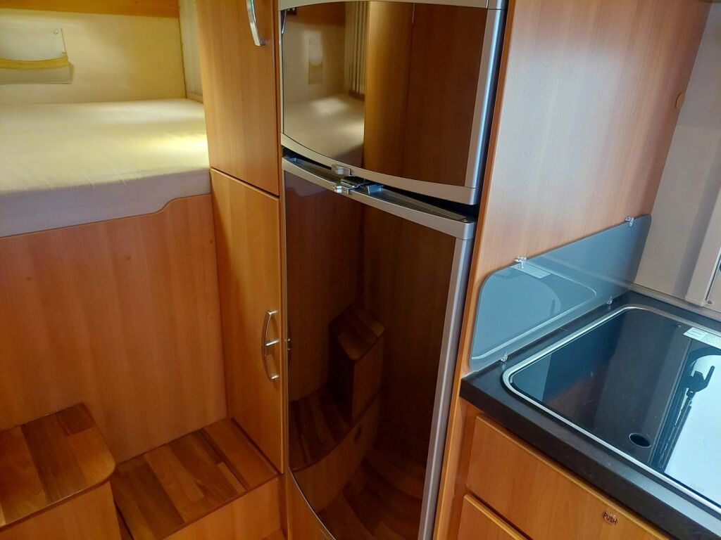 Hymer T 614 CL 2011 Valkoinen