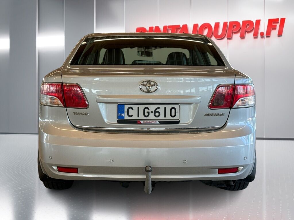 Toyota Avensis 2011 Hopea