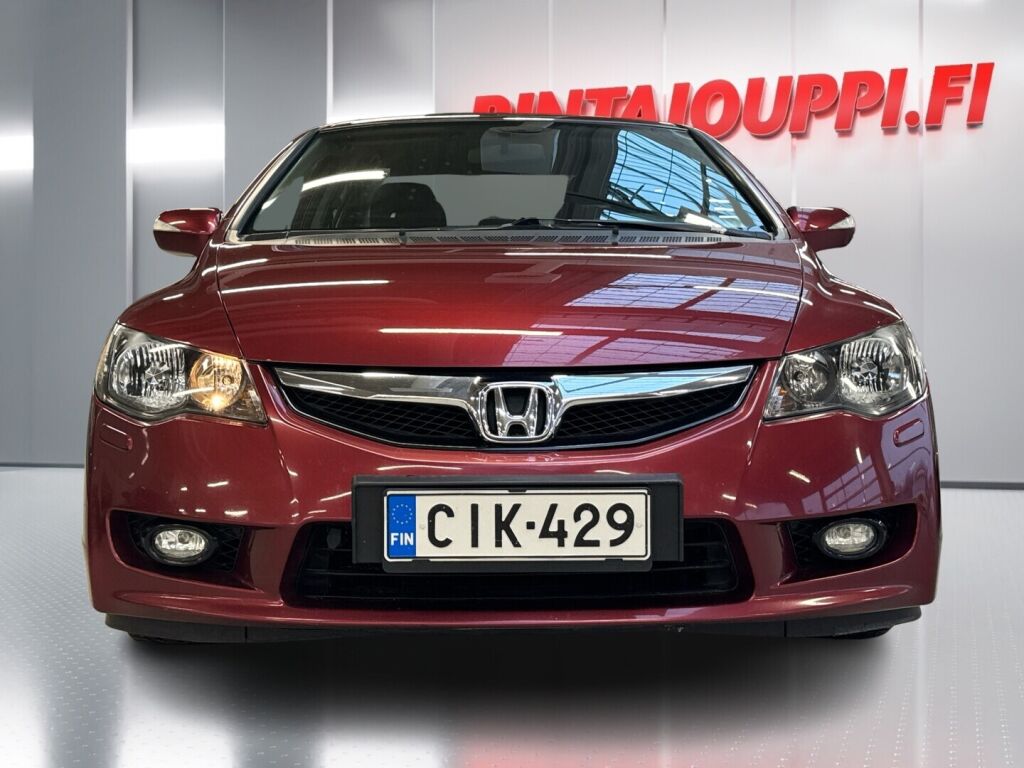 Honda Civic 2011 Punainen