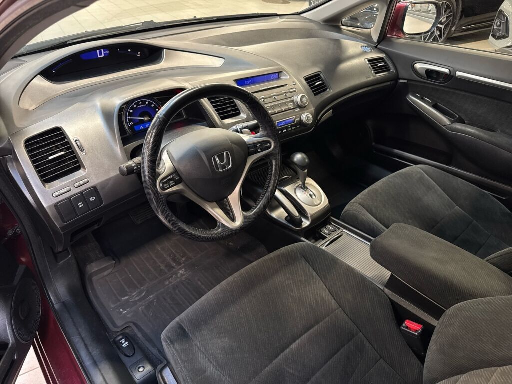 Honda Civic 2011 Punainen