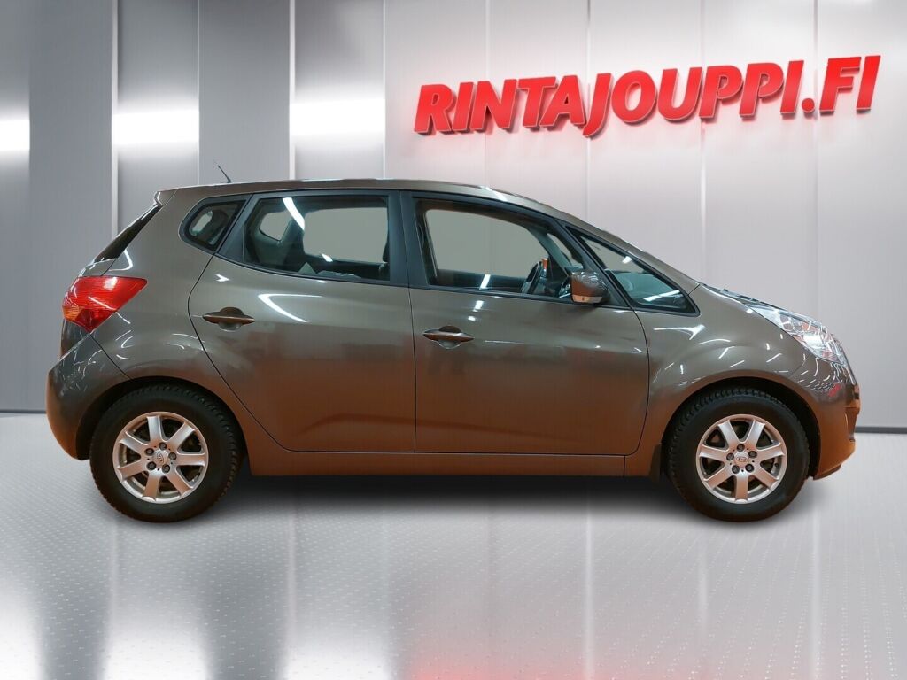 Kia Venga 2012 Ruskea (beige)