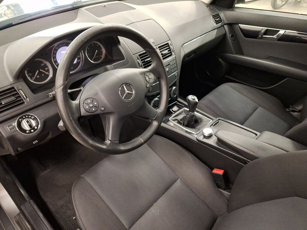 Mercedes-Benz C 2008 Harmaa