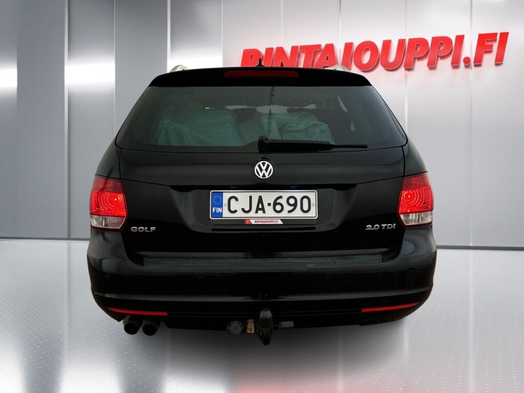 Volkswagen Golf 2013 Musta