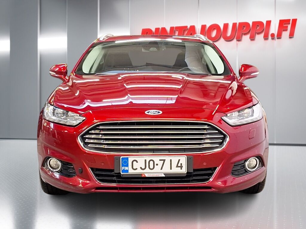 Ford Mondeo 2015 Punainen