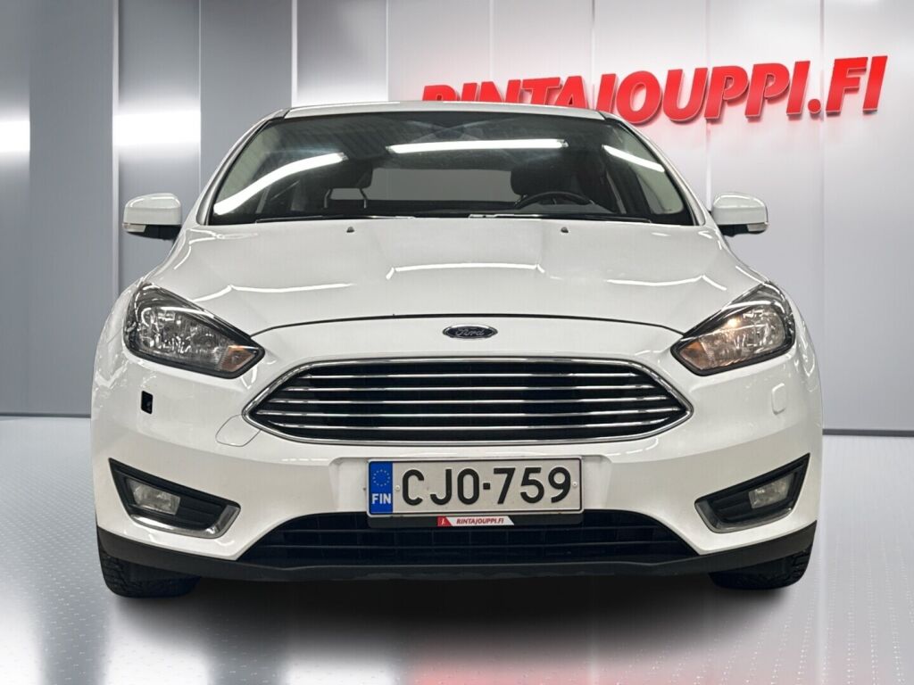 Ford Focus 2015 Valkoinen