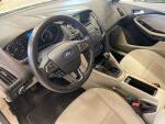 Ford Focus 2015 Valkoinen