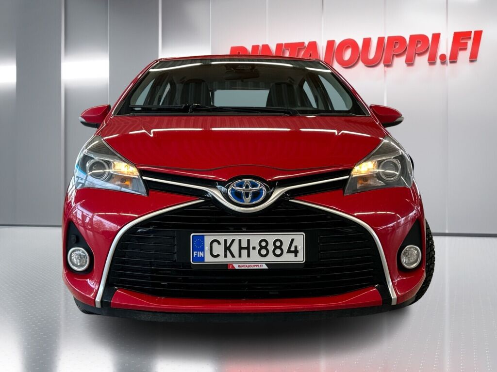 Toyota Yaris 2016 Punainen