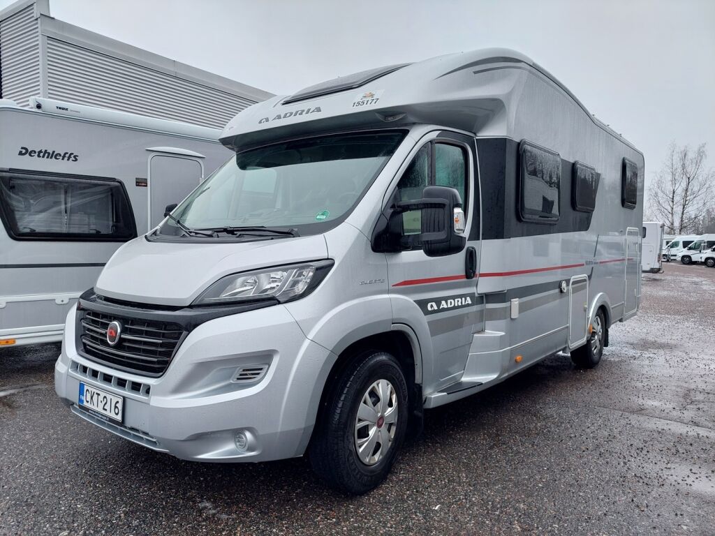 Adria Matrix Platinum 670 SL 2017 Harmaa