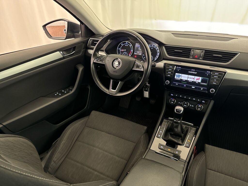 Skoda Superb 2017 Harmaa