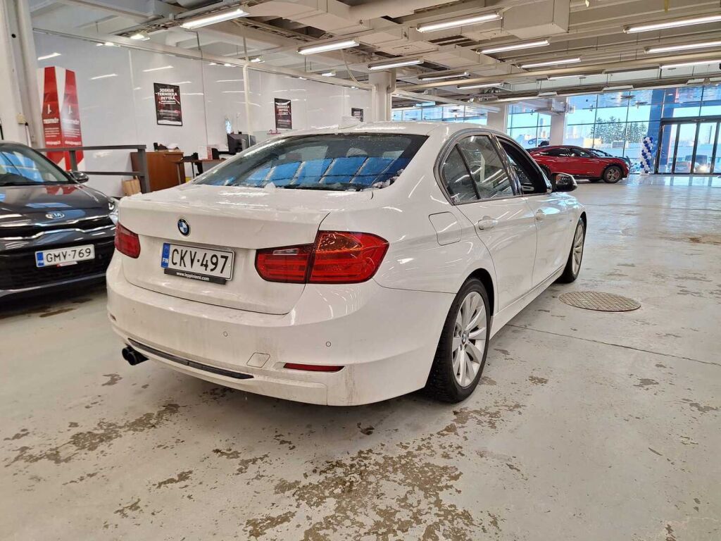 BMW 328 2012 Valkoinen