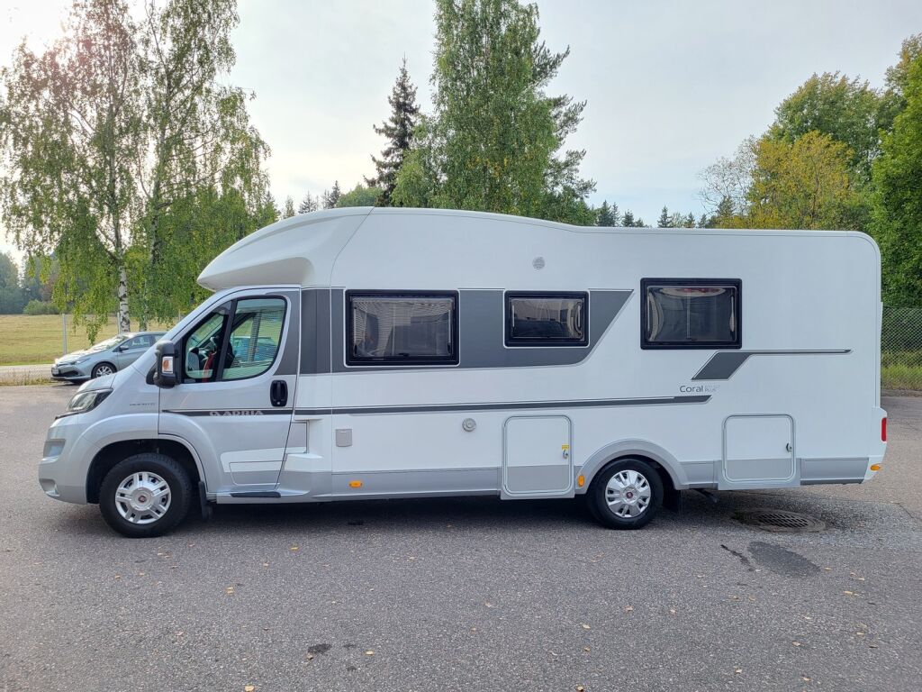 Adria Coral Plus 670 SLT 2018 Valkoinen