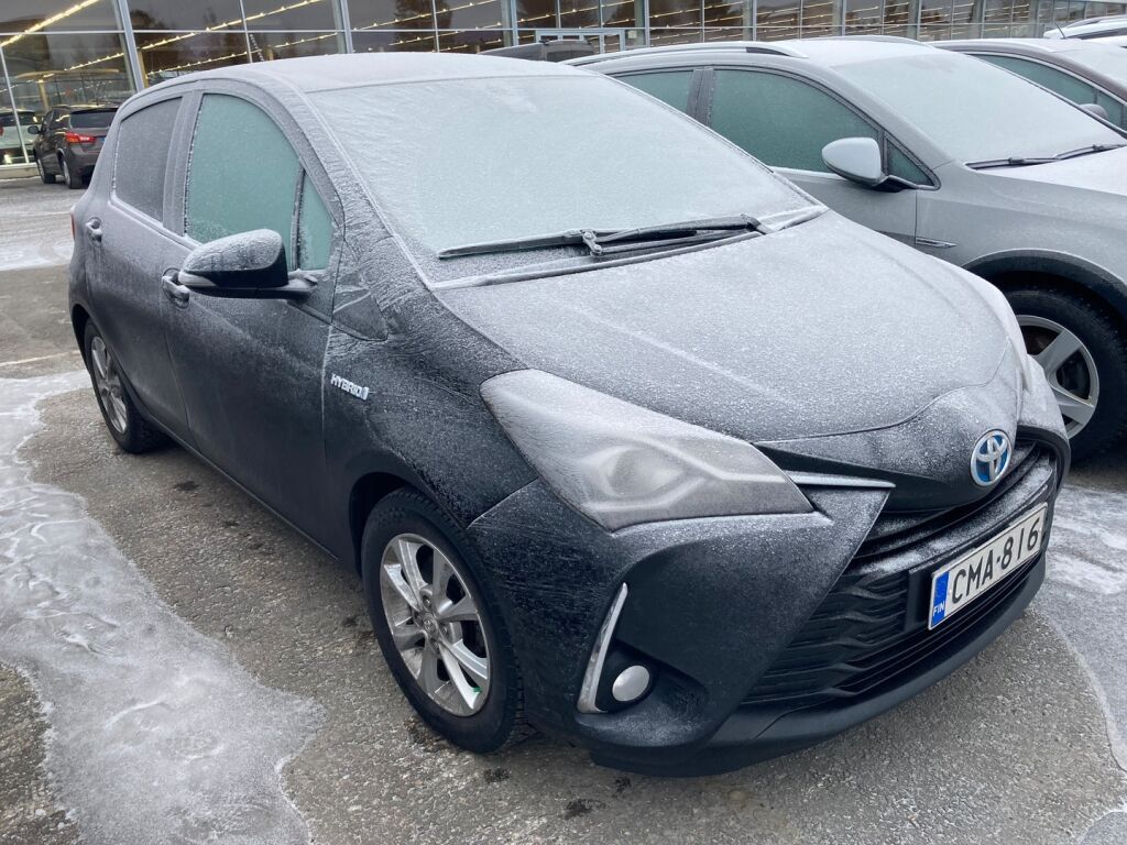 Toyota Yaris 2019 Musta