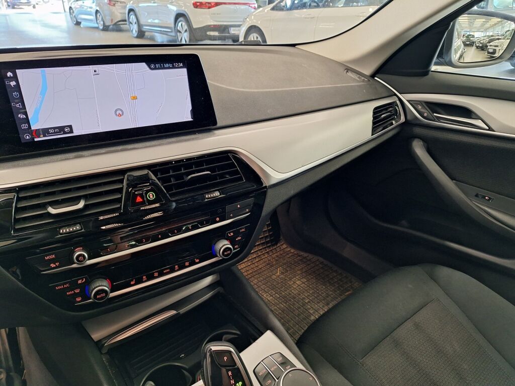 BMW 530 2019 Musta