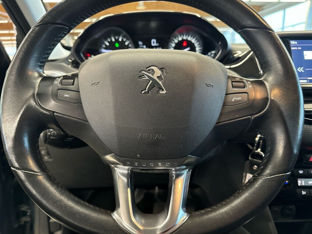 Peugeot 2008 2019 Harmaa