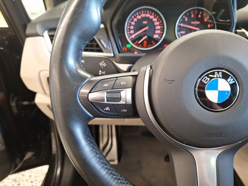 BMW 225 2017 Musta