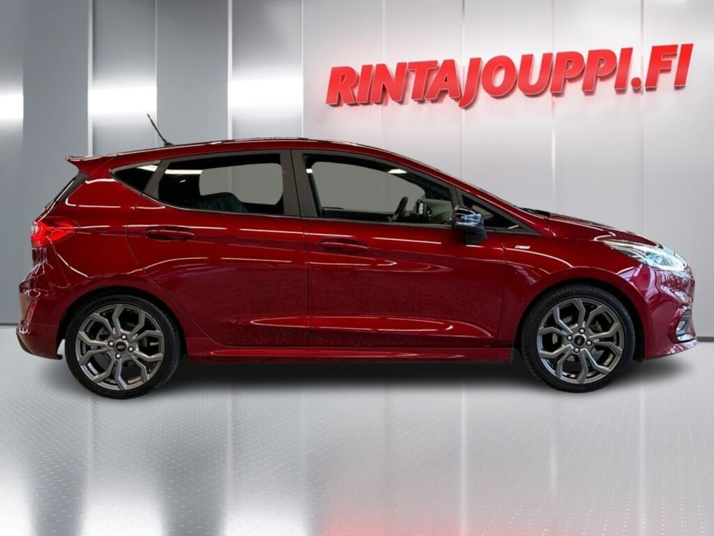 Ford Fiesta 2019 Punainen