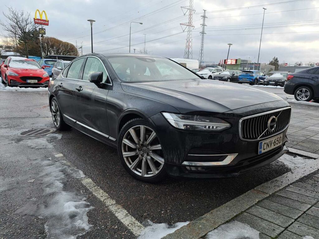 Volvo S90 2019 Musta