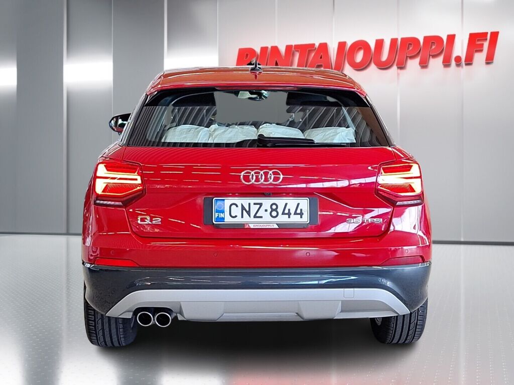 Audi Q2 2020 Punainen