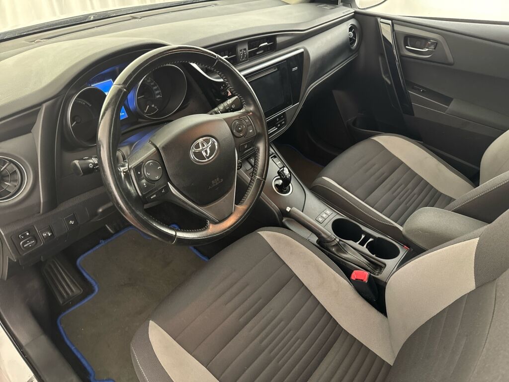 Toyota Auris 2016 Valkoinen