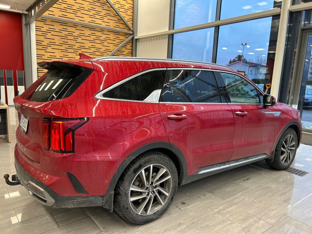 Kia Sorento 2021 Punainen