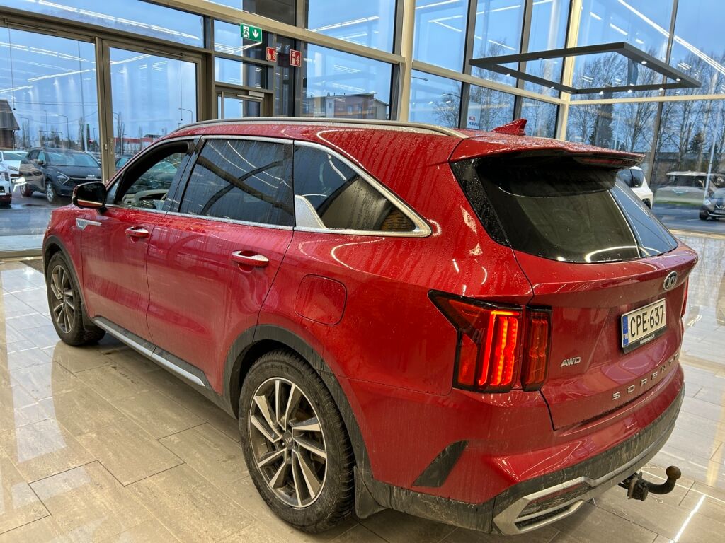 Kia Sorento 2021 Punainen