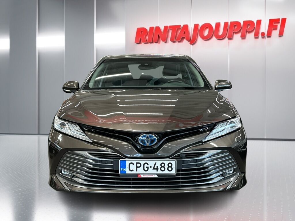 Toyota Camry 2021 Ruskea (beige)