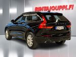 Volvo XC60 2021 Musta