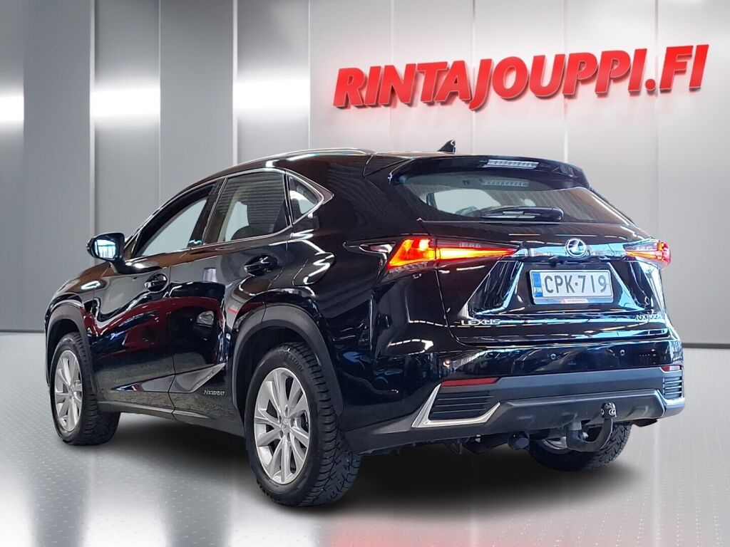 Lexus NX 2019 