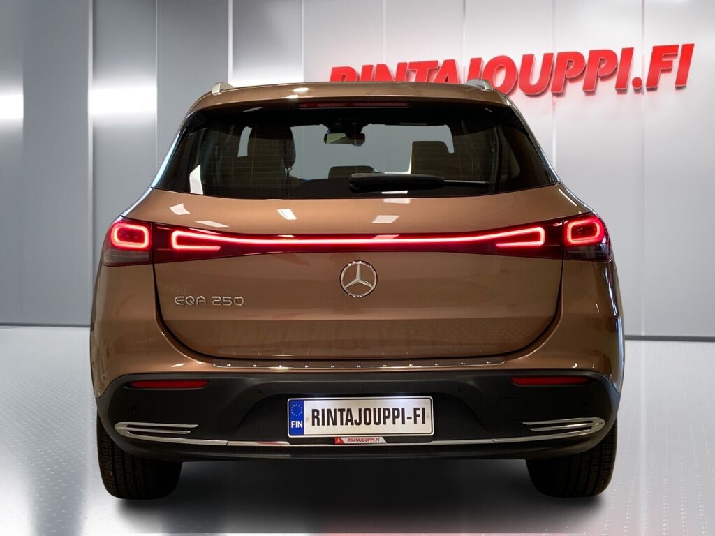 Mercedes-Benz EQA 2022 Met.kupari