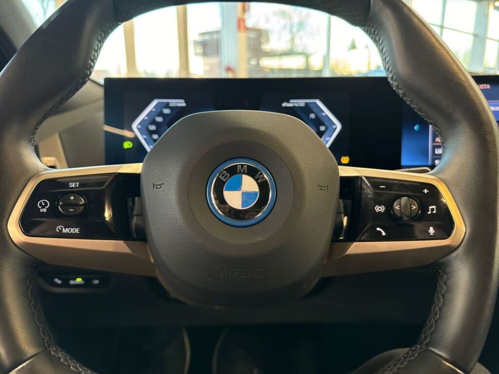 BMW iX 2023 