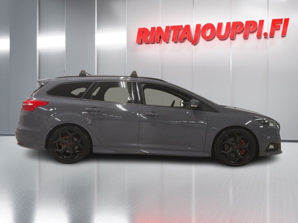 Ford Focus 2015 Harmaa