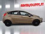 Ford Fiesta 2015 Ruskea (beige)